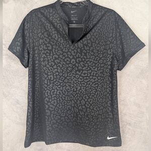 Nike Black Leopard Print Short Sleeve Tee Size Large NWT